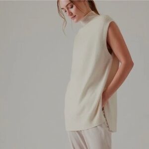 Athleta Alpine Tabard Wool Cashmere Sleeveless Mock Neck Sweater Vest